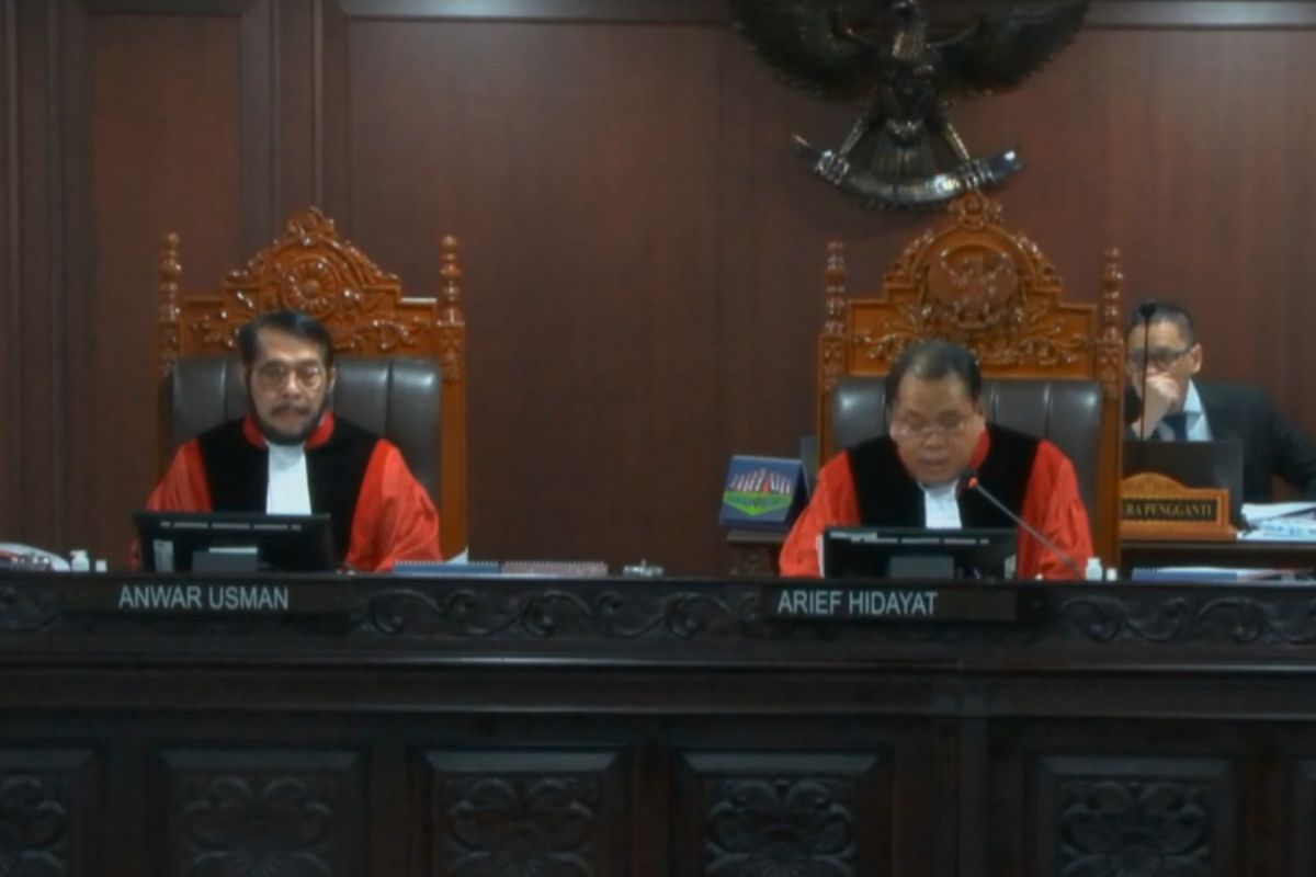 Anwar Usman Dilaporkan ke MKMK Imbas Putusan UU IKN dan Loloskan Putusan 90 Gibran