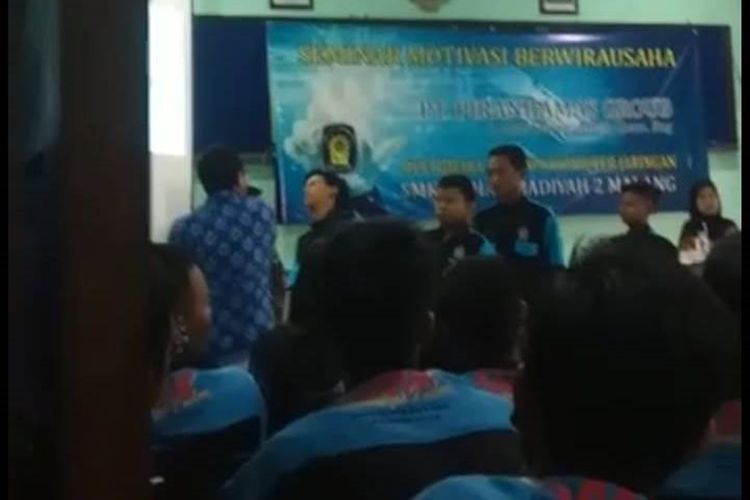 Motivator Itu Harus Jadi Contoh