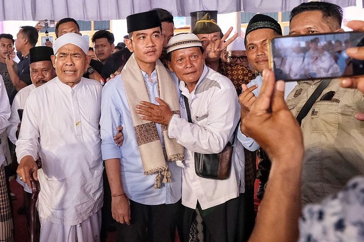 Airlangga Resmikan Program Gerakan Indonesia Bertadarus Alquran (Gibran) di Garut