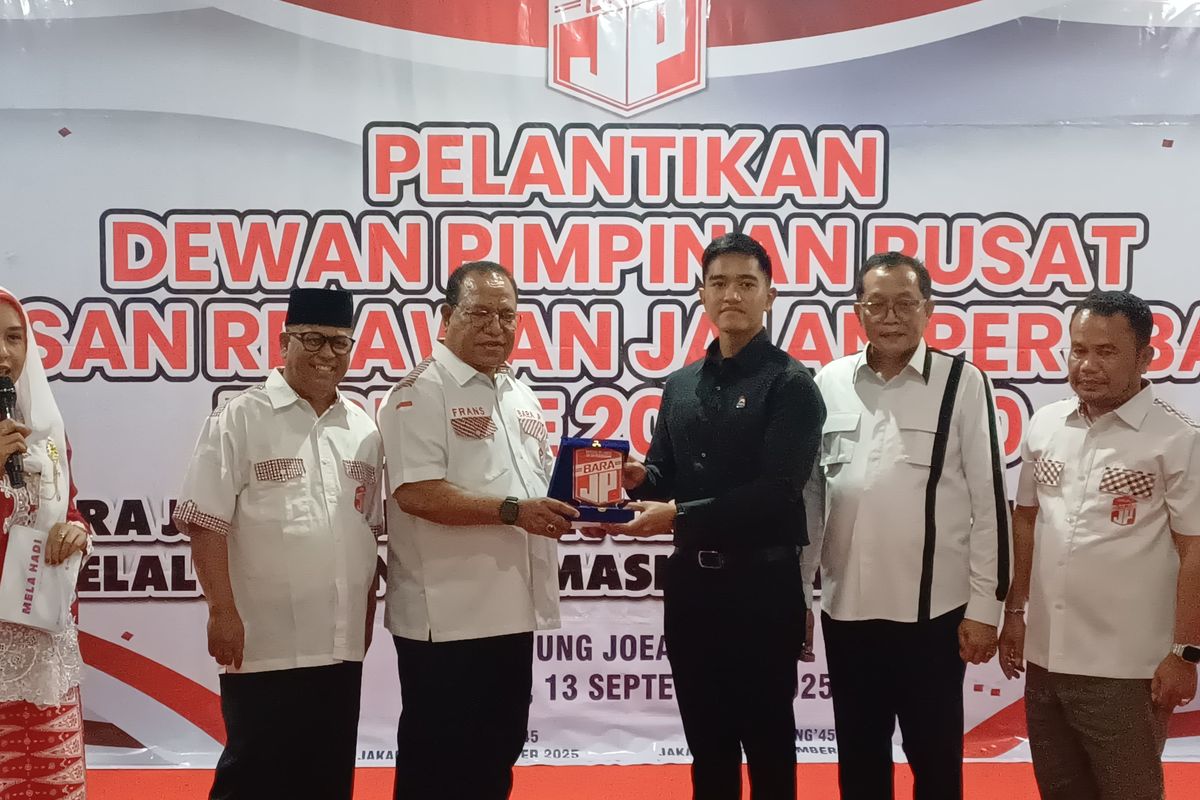 Meski Sakit, Kaesang Tetap Hadiri Pelantikan Pengurus Relawan Jokowi, Bara JP
