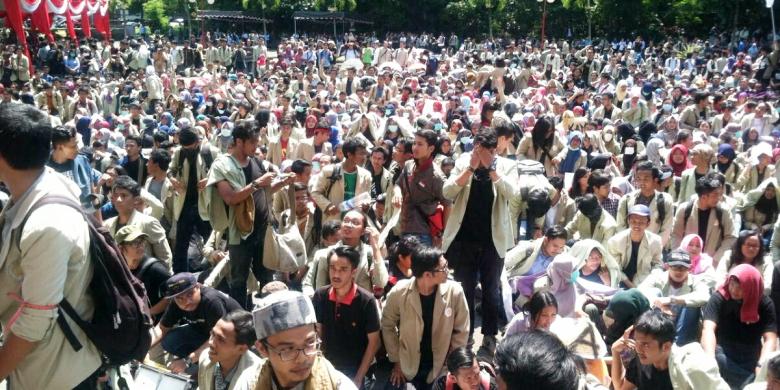 Hal-hal yang Mungkin Dialami Dan Dirasakan Oleh Mahasiswa Saat Ikut Demonstrasi