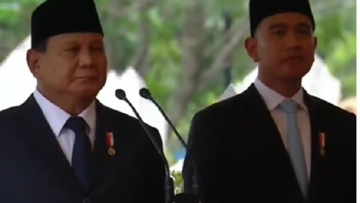 Kocak! Raut Wajah Gibran Kaget Dengar Tembakan Salvo di Pemakaman Try Sutrisno