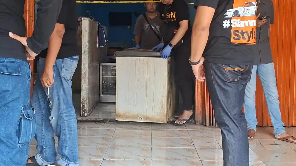 Kronologi Tukang Ayam Geprek Kaget Temukan Mayat di Dalam Freezer