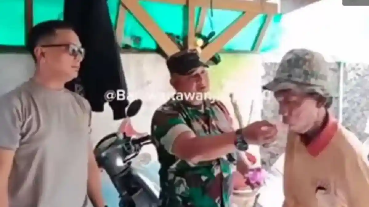 tukang-es-gabus-saya-ditonjok-ditendang-sepatu-boots-es-diremas-takut-jualan