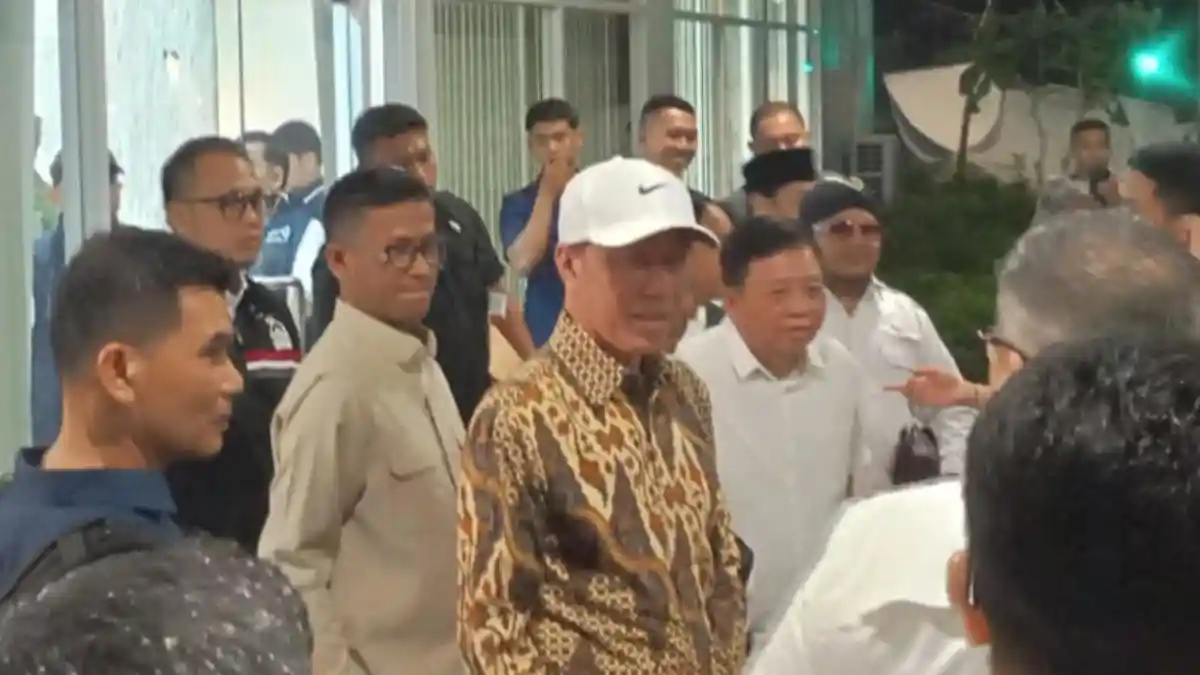 dulu-jokowi-ke-makassar-naik-pesawat-kepresidenan-kini-pakai-lion-air