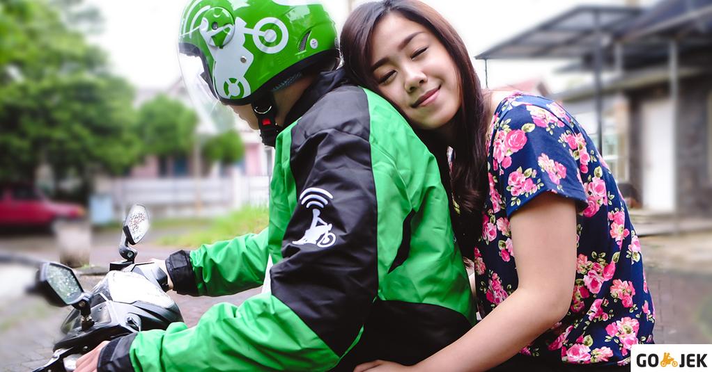 Warna Jaket dan Helm GoJek Dipersoalkan