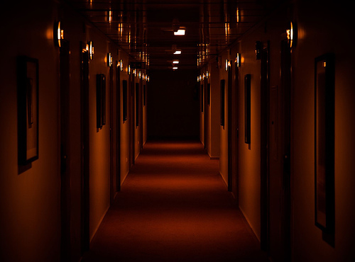 7 Hotel yang Terkenal Horor, Berani Kesini?