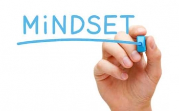 Rasisme, Perilaku Gak Berguna Namun Terus Berkembang