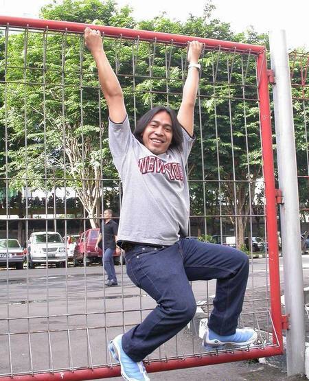 5 CARA KECILKAN PORI-PORI DI WAJAH