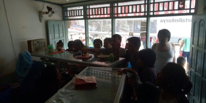 Pasar Ikan Tak Banjir Lagi, Pemilik Warteg Gratiskan Makanannya