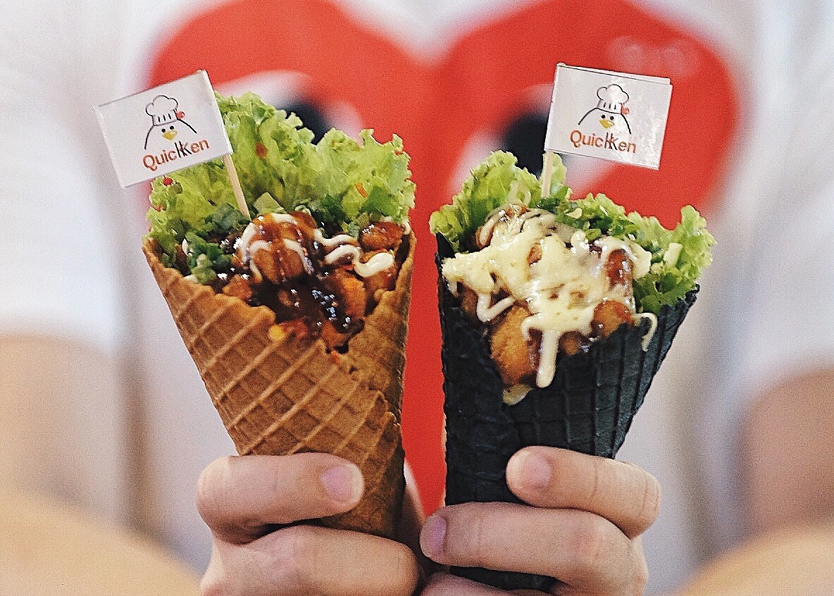 Quickken, Makan Ayam Pakai Cone Waffle