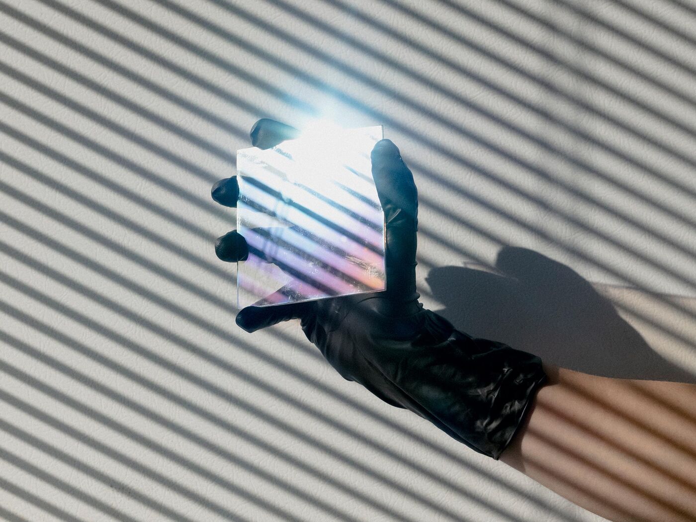 huawei-sting-offers-rare-glimpse-of-the-us-targeting-a-chinese-giant