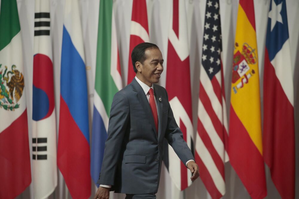 indonesian-president-to-overhaul-cabinet-amid-trade-fallout