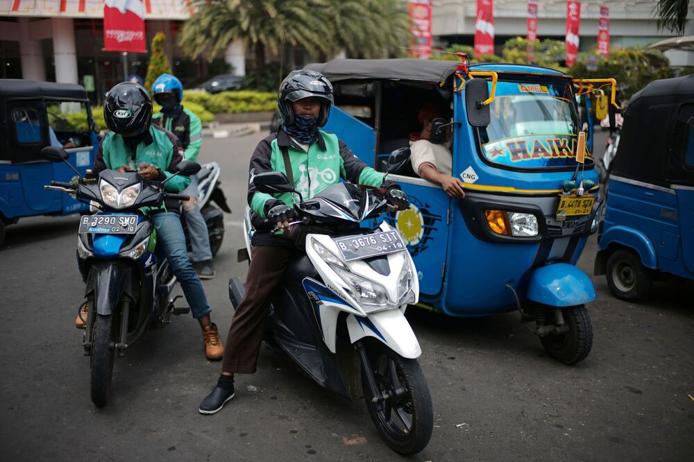 Pengamat Transportasi Usulkan Bajaj Sebagai Pengganti Ojol. Ide Yang Out Of The Box!