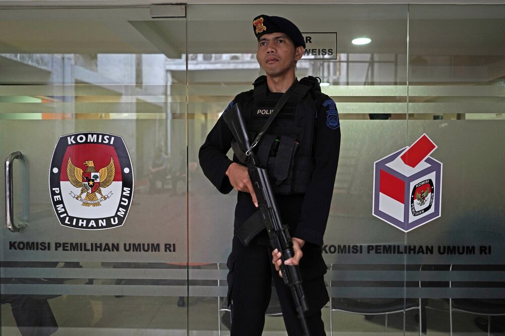 indonesia-arrests-29-suspects-for-plotting-attacks-on-political-rallies