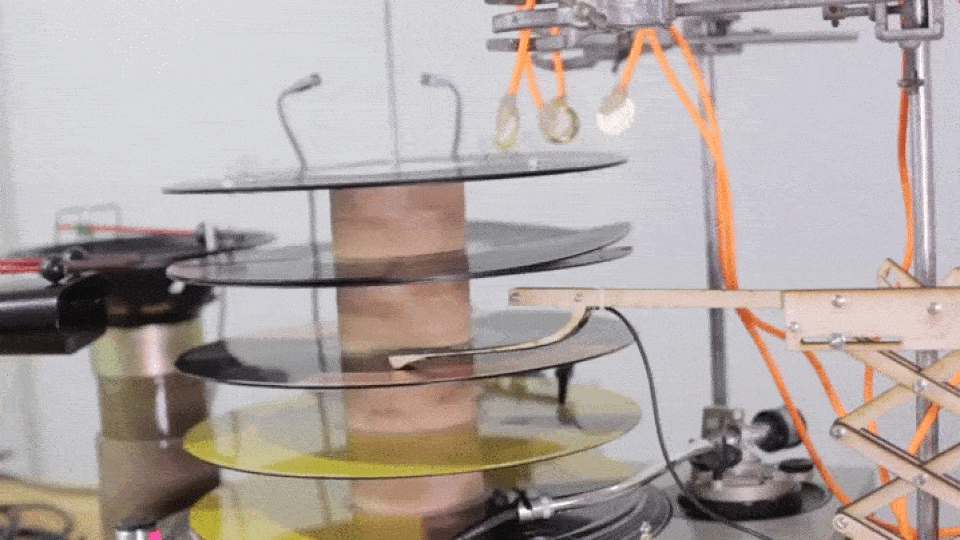 14 Gadget Paling Aneh di Tahun 2015