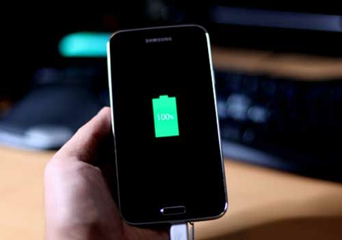 7 Cara Ampuh Untuk Menghemat Baterai Handphone Saat Mudik