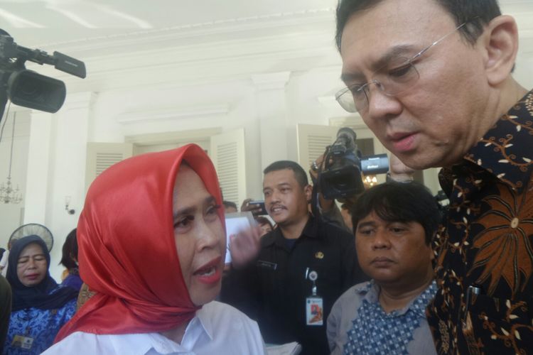 buru-buru-hadiri-sidang-ahok-tak-layani-aduan-warga-hingga-selesai