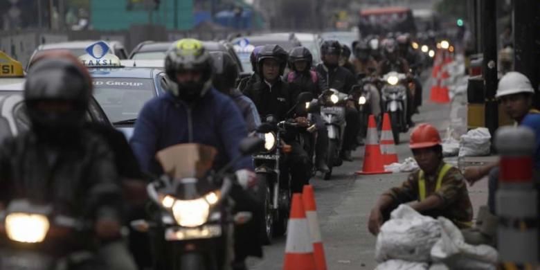 Anies: Menjadi Tidak Adil Ketika Roda Dua Tidak Bisa Menggunakan Jalan