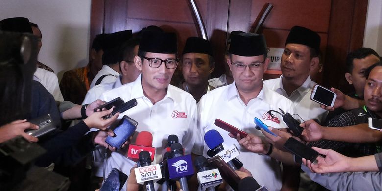 Cerita Anies soal Peci yang Dikenakannya