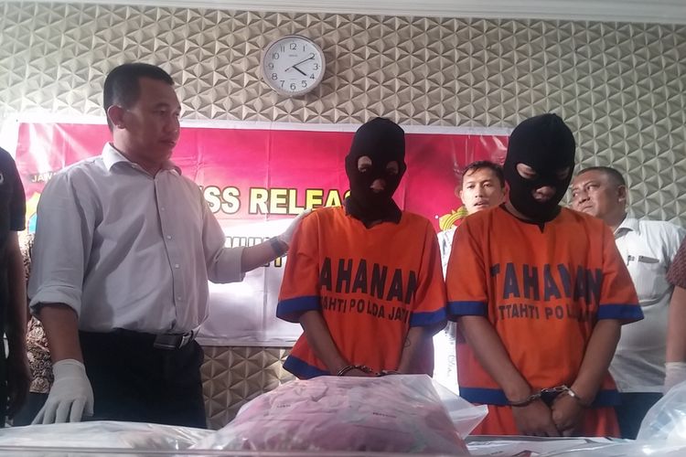 Cinta Segitiga Pengamen Jalanan Berakhir Di Sumur