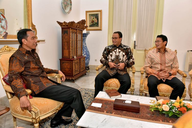 Anies-Sandi Curhat ke Jokowi soal Sepatu Kets