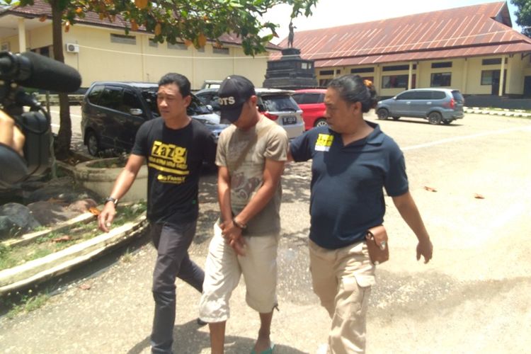 Iseng Sebut Warga dengan "PKI" di Facebook, Seorang Pemuda Diamankan Polisi