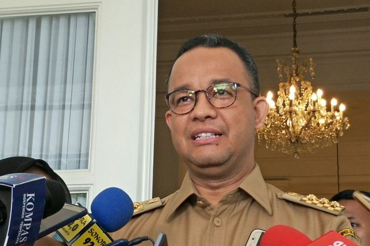 Anies Diam Ditanya Apakah Keluarkan Izin Reuni Akbar 212 di Monas