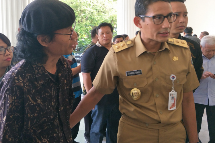 Celana Dinas Sandi Dibuat Penjahit Langganan Ahok