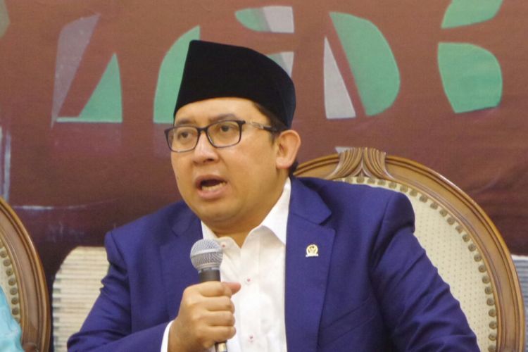 fadli-zon-kritik-presiden-karena-kumpulkan-quotbuzzerquot-politik-di-istana