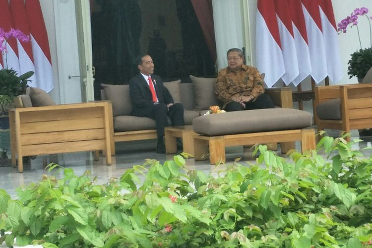 Tanpa Sajian, Hangatnya Pertemuan Anies-Sandi dengan Jokowi