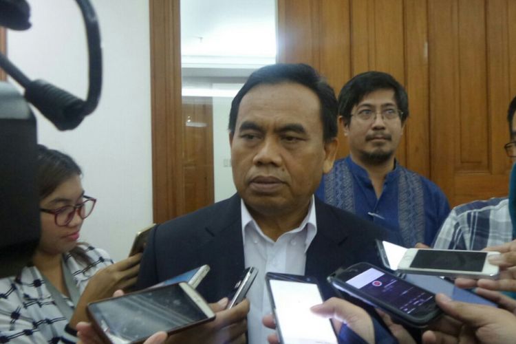 sekda-dki-minta-penghuni-rusun-kurangi-merokok-agar-mampu-bayar-sewa