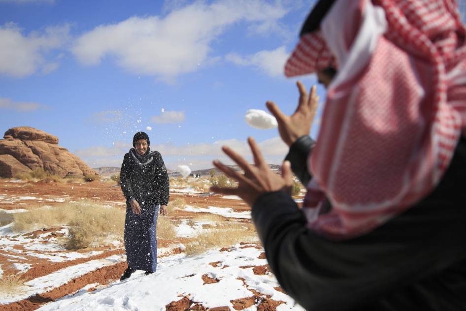 Arab dan Sejumlah Negara Timur Tengah Turun Salju? Begini Jadinya