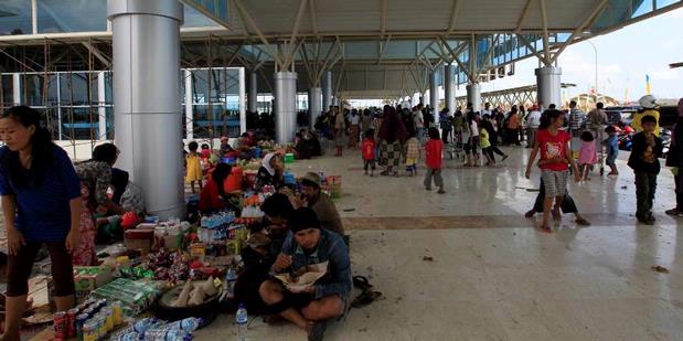 (BANDARA BUAT PIKNIK) Bandara Internasional Lombok. Kualanamu Lewat