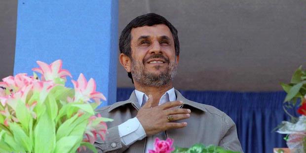Agen Rahasia AS Nyaris Tembak Ahmadinejad