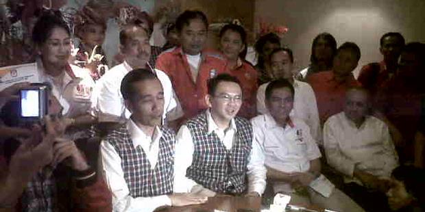 6 ALASAN KENAPA HARUS JOKOWI