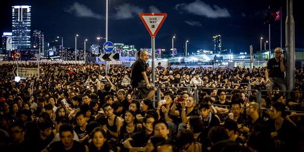 Hongkong Tunda Penerapan Kurikulum 'Cuci Otak'