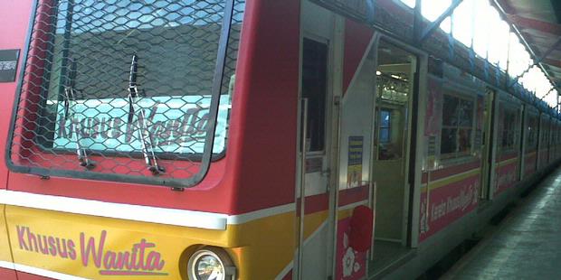 Kereta khusus wanita akhirnya diluncurkan hari ini di Jakarta