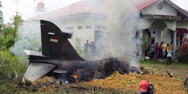 &#91; Breaking News &#93; Pesawat TNI AU Jatuh di Riau