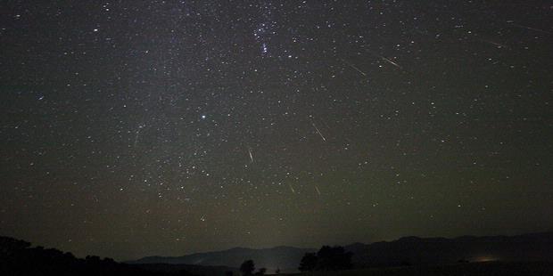 Hujan Meteor 2013, Landa Bumi besok jam 4 Pagi !