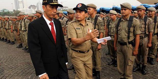 Solusi Pakdhe Jokowi Untuk Melawan Tindak Kriminal di Angkot