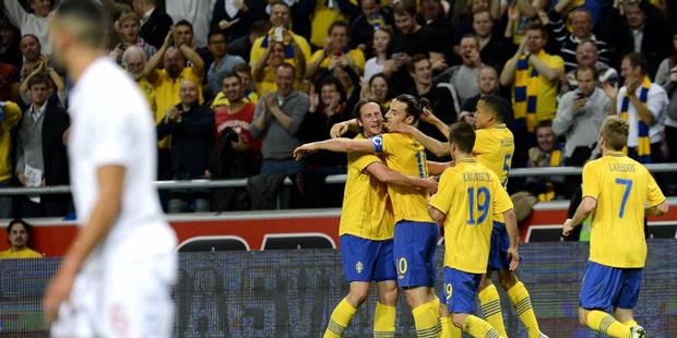Ibra 4 Gol, Swedia Gebuk Inggris