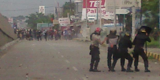 Pakai Panah dan Petasan untuk Lawan Polisi