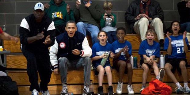 &#91;Galeri Foto&#93; Obama 'ditangkap' Spider-Man