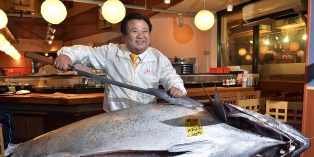 Gileeee, Seekor Ikan Tuna Terjual Miliaran Rupiah di Jepang