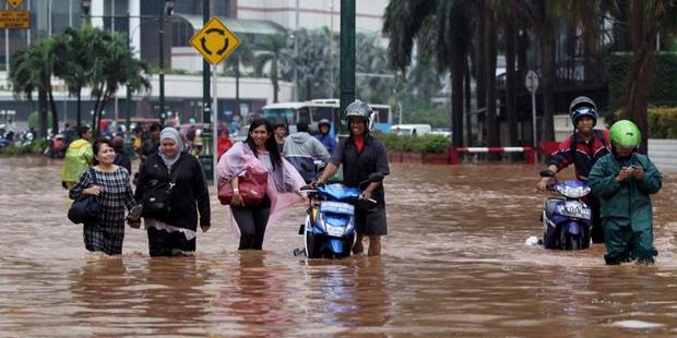 UPDATE 37 titik banjir jakarta pada jam 11:57 18 january 2013