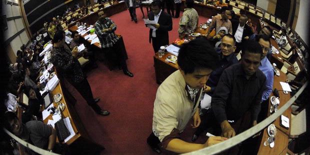 Sinetron DPR & KY di Pemilihan Hakim Agung, akhirnya Kita Disuguhi Hakim Ecek-ecek?