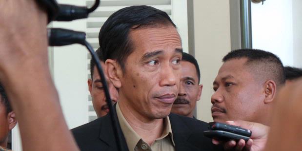 Jokowi: Valentine? Tahu Gitu Saya Pakai Baju &quot;Pink&quot;