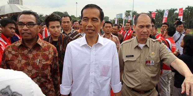 Jokowi Perintahkan Satpol PP Jaga Monas 24 Jam