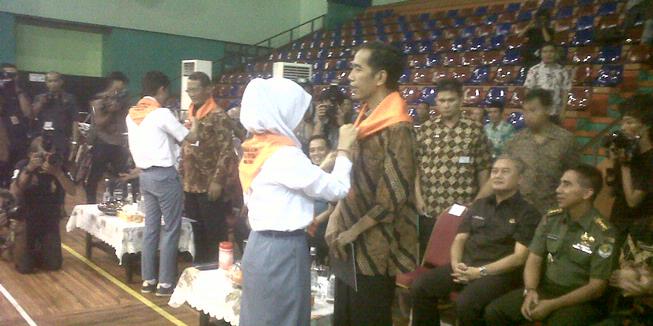 &#91;cari simpati anak SMA?&#93; Jokowi: Dari Awal Saya Tak Setuju UN